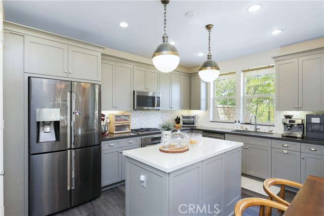 55 Fuchsia, Lake Forest CA: https://media.crmls.org/medias/41e8dba8-069e-4e1b-b718-17639c7cdb44.jpg