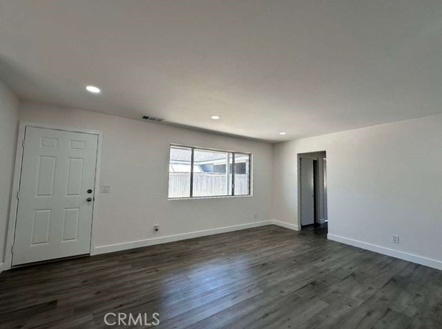 16628 Victor Street, Victorville CA: https://media.crmls.org/medias/41e92717-9907-4fda-bf91-8fcffd2f59a8.jpg
