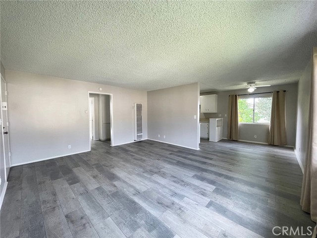 Detail Gallery Image 4 of 17 For 434 Terry Way #C,  Upland,  CA 91786 - 2 Beds | 1/1 Baths