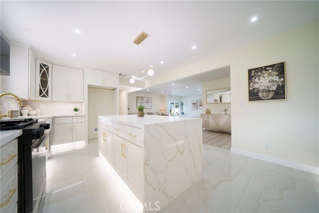 Detail Gallery Image 12 of 25 For 11891 San Timoteo Canyon, Redlands,  CA 92373 - 4 Beds | 3 Baths