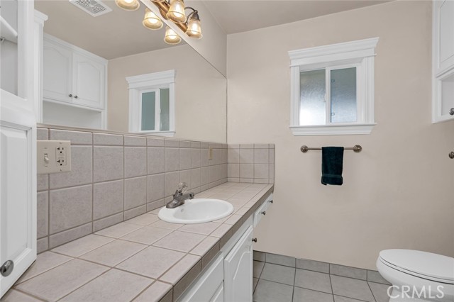 Detail Gallery Image 16 of 33 For 401 S Johnson Rd, Turlock,  CA 95380 - 3 Beds | 2/1 Baths