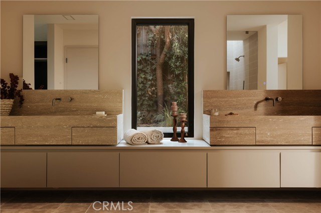 Image 28 of 50 For 12162 Laurel Terrace Drive