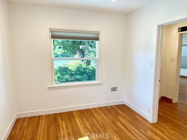 Detail Gallery Image 24 of 27 For 6534 Peach Ave, Van Nuys,  CA 91406 - 2 Beds | 2 Baths