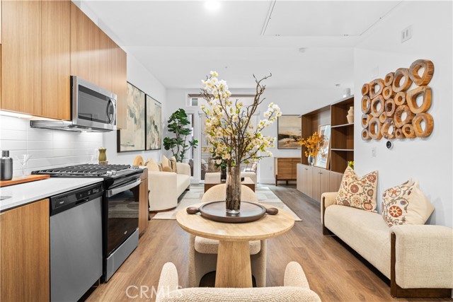 Detail Gallery Image 7 of 44 For 709 E Walnut St #318,  Pasadena,  CA 91101 - 0 Beds | 1 Baths