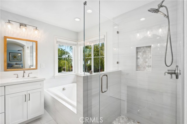 7327 Seafarer Place, Carlsbad CA: https://media.crmls.org/medias/41ec9b28-0e76-4133-a2e1-dfce193469fe.jpg