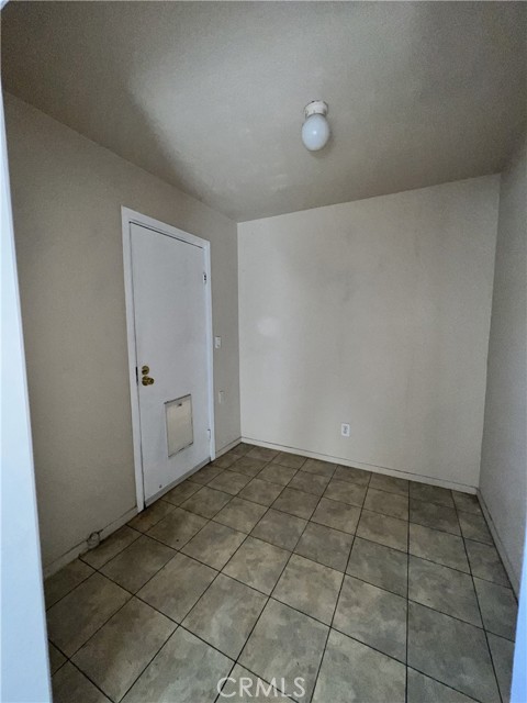 Detail Gallery Image 23 of 37 For 828 N Angeleno, Azusa,  CA 91702 - 4 Beds | 3 Baths