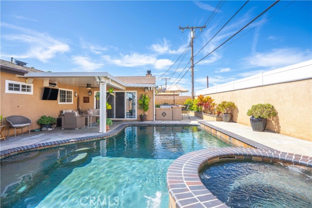 Image 36 of 43 For 4611 Myra  