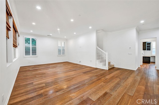 34 Somerton, Irvine CA: https://media.crmls.org/medias/41edad12-f260-4463-8221-164ccb43f26c.jpg