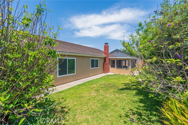 Detail Gallery Image 7 of 42 For 17482 Bellport Cir, Huntington Beach,  CA 92649 - 4 Beds | 2 Baths