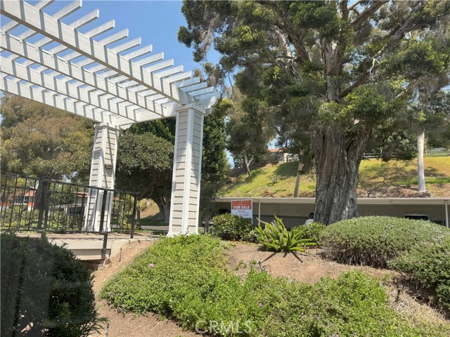 3300 Via Carrizo, Laguna Woods CA: https://media.crmls.org/medias/41ee90d6-90cd-48ba-a7ce-e0bec85bc62a.jpg