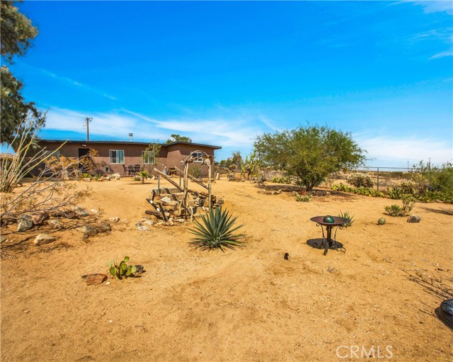 Detail Gallery Image 24 of 38 For 61961 Aster Pl, Joshua Tree,  CA 92252 - 2 Beds | 1 Baths