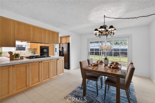 Detail Gallery Image 15 of 46 For 2355 W 235th Pl, Torrance,  CA 90501 - 5 Beds | 3 Baths