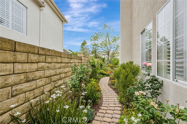11771 Coorsgold Lane, Porter Ranch CA: https://media.crmls.org/medias/41ef1ee9-662f-4832-bec0-9ede4eb218af.jpg