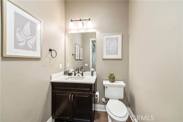 Detail Gallery Image 34 of 57 For 56 Dunmore, Irvine,  CA 92620 - 5 Beds | 5/1 Baths