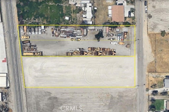 Detail Gallery Image 2 of 10 For 9276 Lincoln, San Bernardino,  CA 92408 - – Beds | – Baths