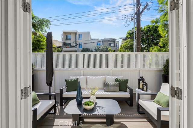 Detail Gallery Image 6 of 35 For 8963 Cynthia, West Hollywood,  CA 90069 - 2 Beds | 2 Baths