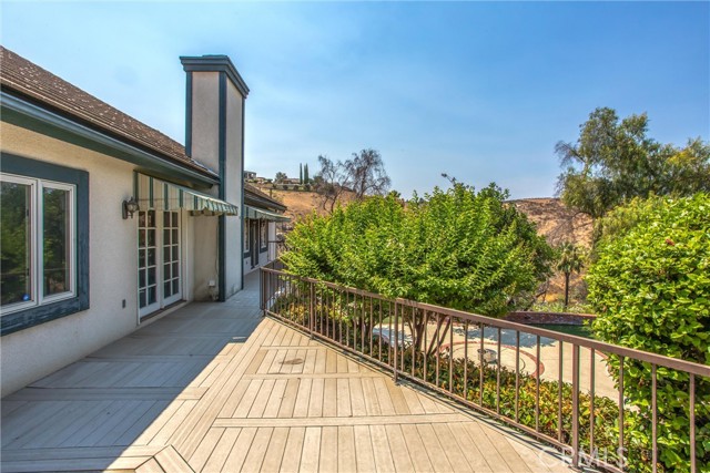 6966 Ranch View Road, Riverside CA: https://media.crmls.org/medias/41f1c382-b23b-4de1-b37d-756cb6db85c1.jpg