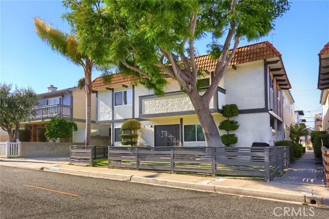 2217 Curtis Avenue, Redondo Beach, California 90278, 2 Bedrooms Bedrooms, ,1 BathroomBathrooms,Residential,Sold,Curtis,SB22069328