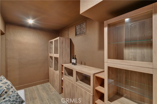 1812 Linda Vista Avenue, Pasadena CA: https://media.crmls.org/medias/41f33954-93dc-4308-aefa-879e77cf7c0e.jpg