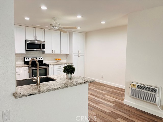 1345 Cabrillo Park Drive, Santa Ana CA: https://media.crmls.org/medias/41f34e6d-114d-4914-9e60-4cf4f8b7469c.jpg