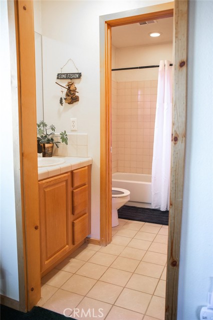 Detail Gallery Image 12 of 32 For 1287 Sand Canyon Ct, Big Bear Lake,  CA 92315 - 4 Beds | 3 Baths