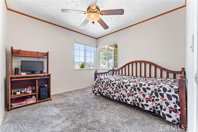 Detail Gallery Image 13 of 28 For 15762 Plymouth Lane, Huntington Beach,  CA 92647 - 5 Beds | 2 Baths