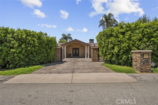 8817 Louise Avenue, Sherwood Forest CA: https://media.crmls.org/medias/41f45e53-8bd2-497a-908e-804ba389401a.jpg