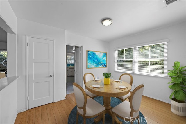 Detail Gallery Image 7 of 67 For 716 33rd St, Manhattan Beach,  CA 90266 - 4 Beds | 2 Baths