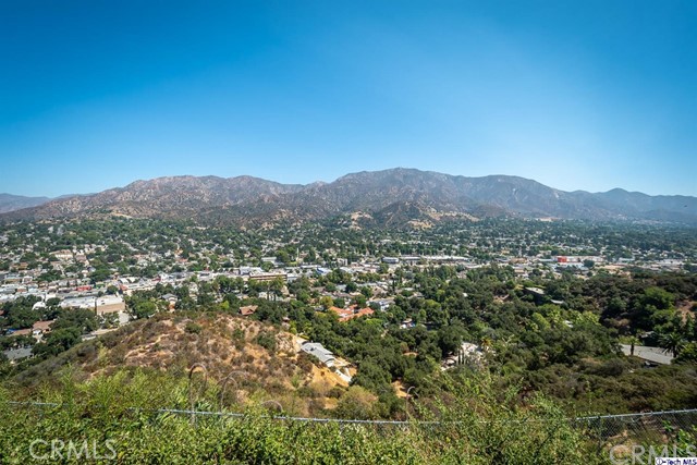 4 Bed Home for Sale in Tujunga, California