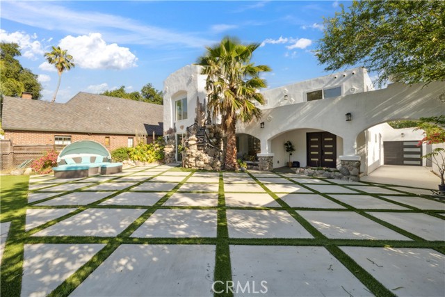 1290 E Woodbury Road, Pasadena CA: https://media.crmls.org/medias/41f65f76-0032-448e-8c18-c702a831e54e.jpg
