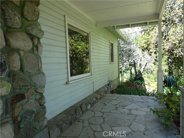 2952 Mill Creek Road, Mentone CA: https://media.crmls.org/medias/41f6671e-925a-4bf0-a98f-bff021042679.jpg