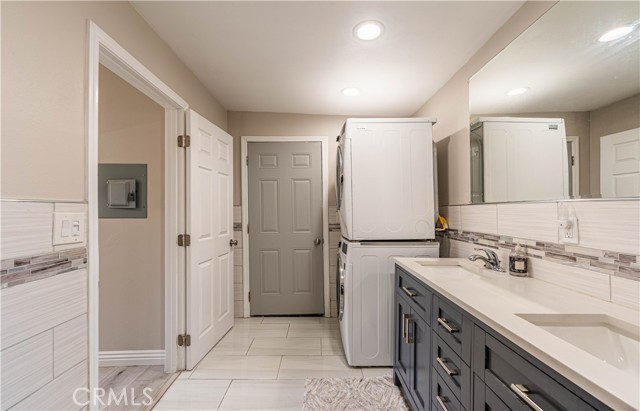 Detail Gallery Image 60 of 71 For 18501 Clarkdale Ave, Artesia,  CA 90701 - 7 Beds | 4 Baths