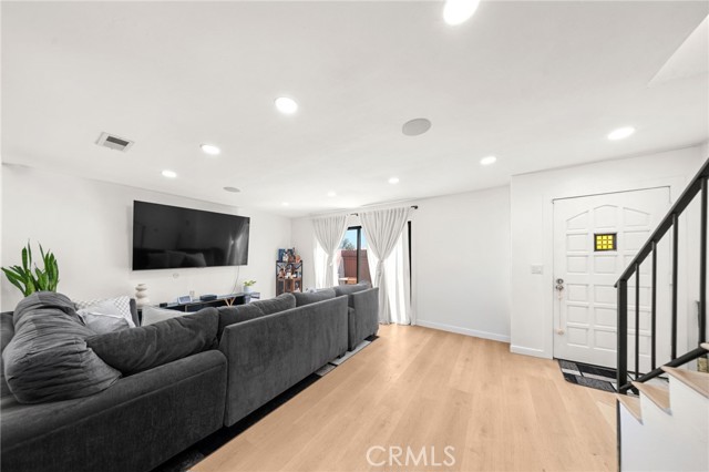 Front Image Thumbnail for CRCV26183422