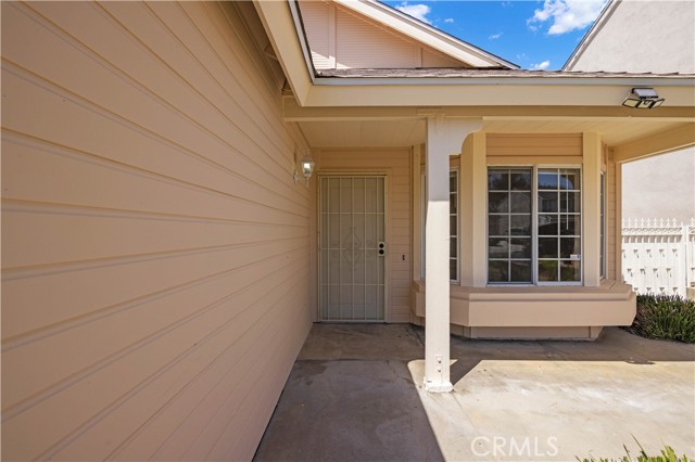 Detail Gallery Image 4 of 41 For 11925 Liverpool Ln, Moreno Valley,  CA 92557 - 2 Beds | 2 Baths