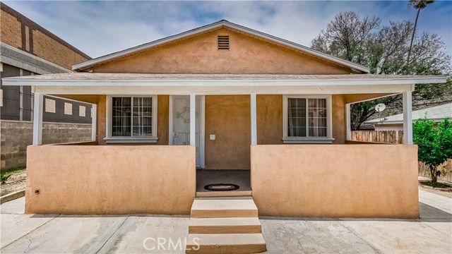 110 N Belle Ave, Corona, CA 92882