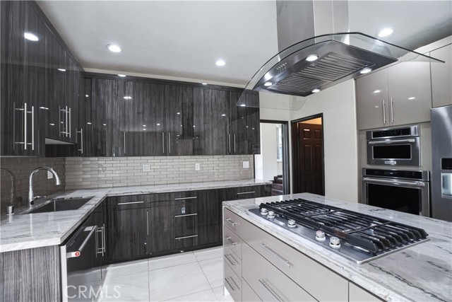 Image 34 of 73 For 3537 Foxglove Road