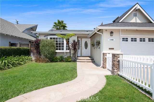 1348 Garlingford St, Costa Mesa, CA 92626