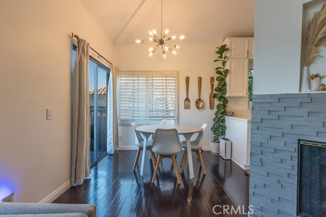 Detail Gallery Image 7 of 38 For 18213 Flynn Dr #132,  Canyon Country,  CA 91387 - 2 Beds | 2 Baths