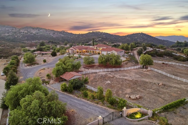 38075 Via Majorca, Murrieta CA: https://media.crmls.org/medias/41f8a874-457b-4e95-b5da-cb7966cff932.jpg