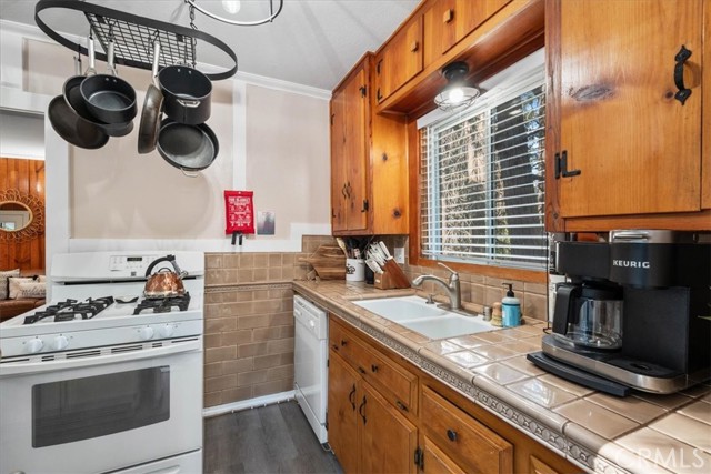 Detail Gallery Image 14 of 36 For 25576 Hi Ln, Twin Peaks,  CA 92391 - 3 Beds | 1 Baths
