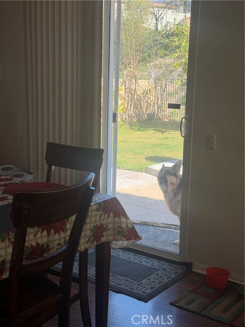 Detail Gallery Image 13 of 63 For 28512 Meadow Heights Ct, Canyon Country,  CA 91387 - 6 Beds | 3 Baths