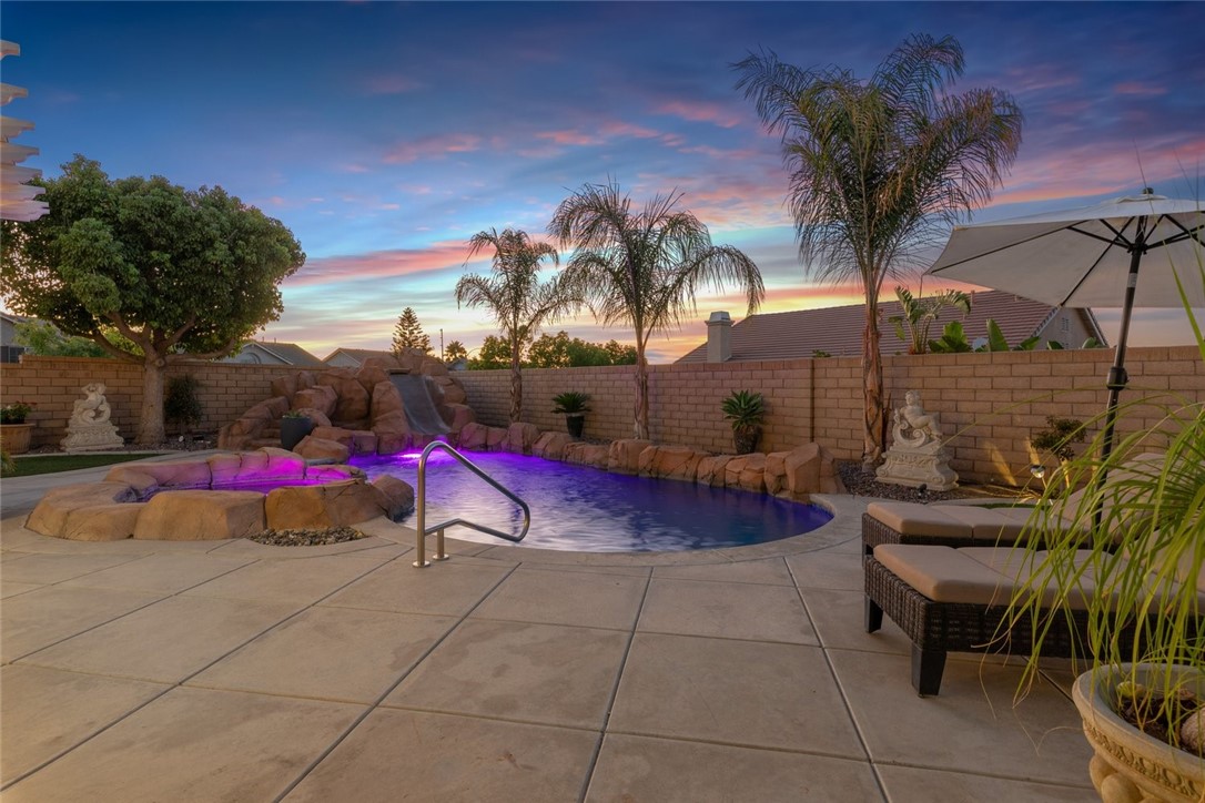 Image 3 for 1067 Winthrop Dr, Corona, CA 92882