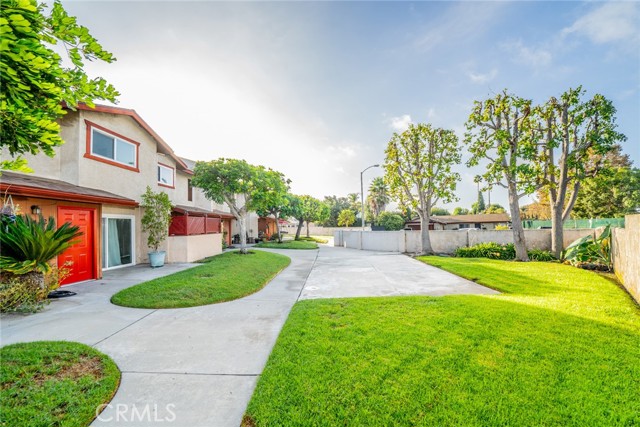 Detail Gallery Image 2 of 43 For 8117 Norwalk Bld #20,  Whittier,  CA 90606 - 3 Beds | 3 Baths