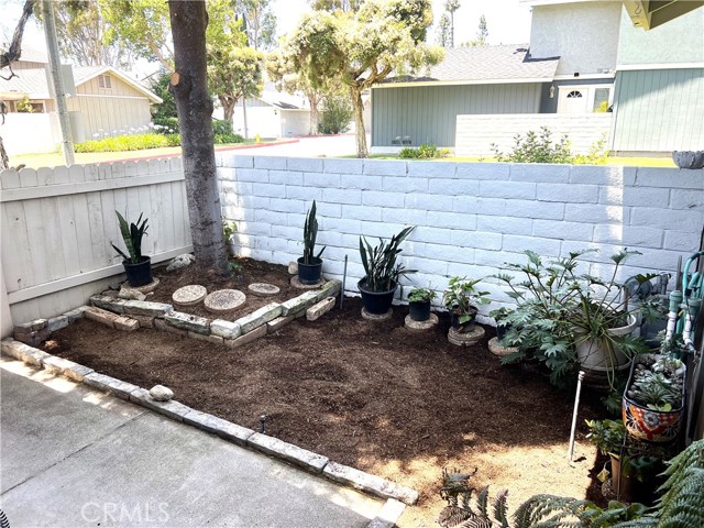 25511 Polaris Lane, Lake Forest CA: https://media.crmls.org/medias/41faaa4f-ab3f-4694-aef6-fa1a3d34c9a3.jpg
