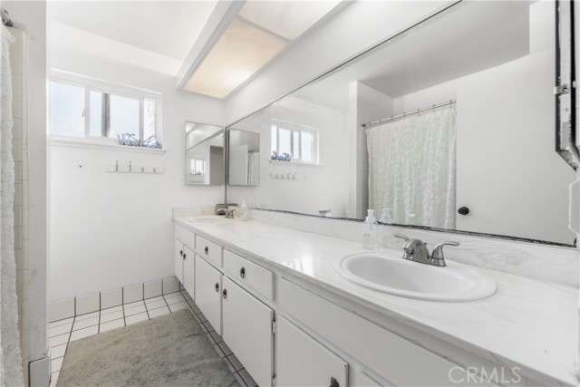 Detail Gallery Image 35 of 60 For 1635 Staffordshire, Lancaster,  CA 93534 - 4 Beds | 3 Baths