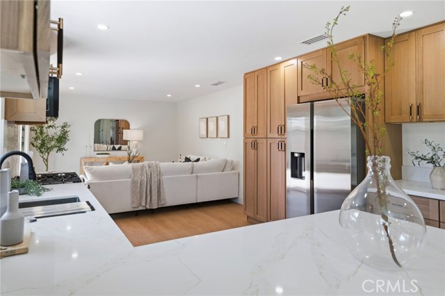 Detail Gallery Image 16 of 45 For 2319 N Hathaway St, Santa Ana,  CA 92705 - 4 Beds | 2 Baths