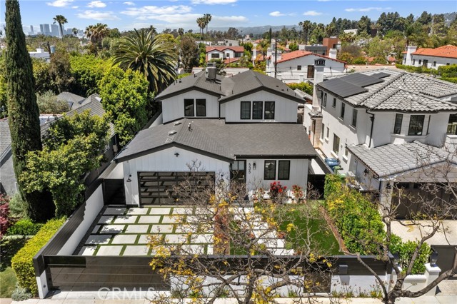 535 N Sierra Bonita Avenue, Los Angeles CA: https://media.crmls.org/medias/41fbbb07-7638-425b-b9ce-87f6cd94f8f3.jpg