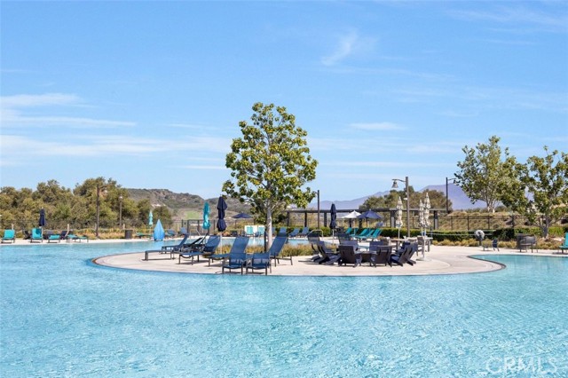 111 Juniper Drive, Rancho Mission Viejo CA: https://media.crmls.org/medias/41fc2336-0db0-4404-a421-286c7953cb7c.jpg