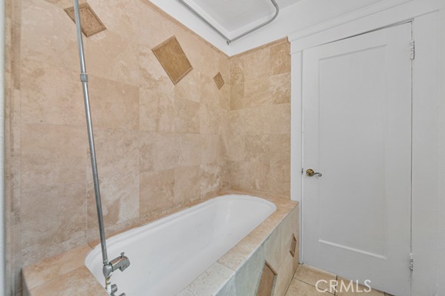 234 Lime Avenue, Long Beach CA: https://media.crmls.org/medias/41fd487a-520c-4964-9111-6fbbf46ed28c.jpg