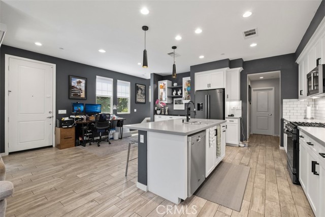 35 Patria, Rancho Mission Viejo CA: https://media.crmls.org/medias/41fd5226-86da-4696-8351-c5218f8c5174.jpg
